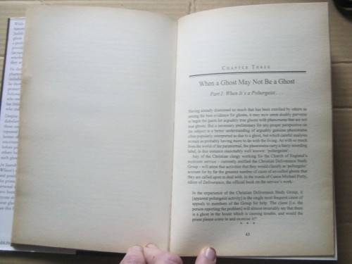 GHOSTS,IN SEARCH OF GHOSTS---IAN WILSON