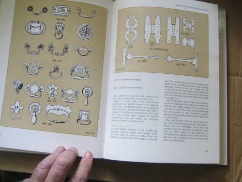 FURNITURE;THE COMPLETE MANUAL;17th-20th CENTURY,REPAIRING AND RESTORING---V.J.TAYLOR