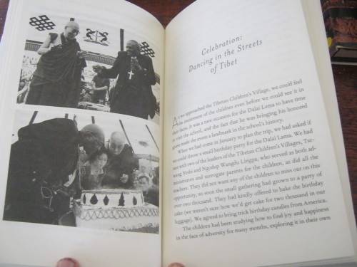 JOY,THE BOOK OF -HIS HOLINESS THE DALAI LAMA AND ARCHBISHOP DESMOND  TUTU WITH DOUGLAS ABRAMS