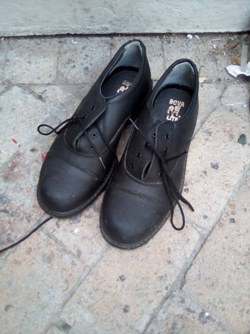 Bova safety shoe