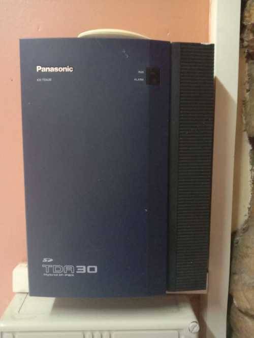Panasonic TDA30 Hybrid IP-box Bundle