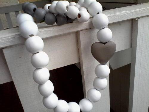 White Wooden Beads Necklace with Heart and double Bracelet Set