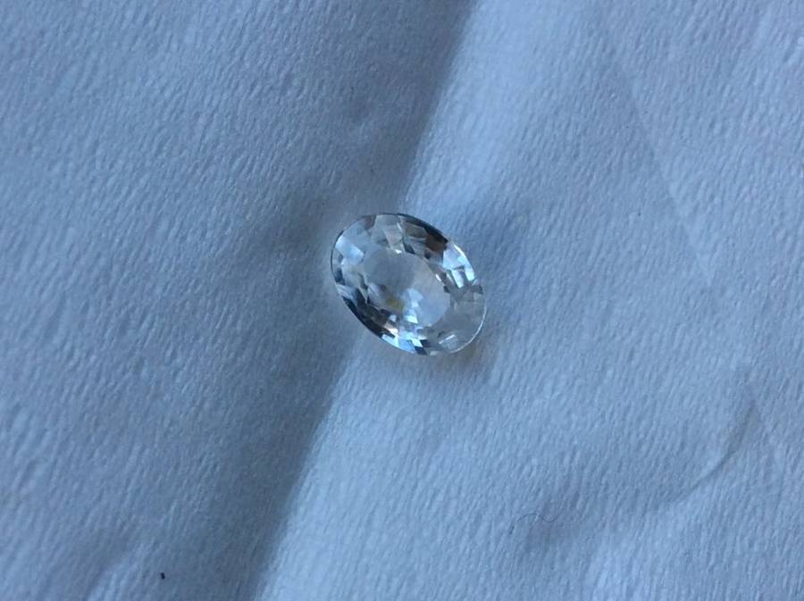 GIA Standard Testing Equipment Examined:Natural Sapphire 1.05ct White Colourles  for Ring/Pendant