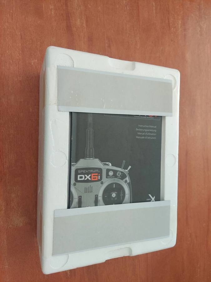 Spektrum DX6i transmitter