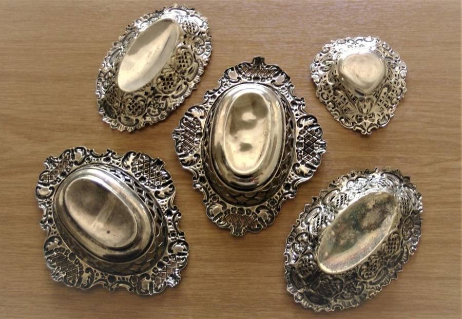 5 Victorian Nickel Silver Nut, Bon Bon Dishes, EPNS S&Co Arthur Elwell Spurrier & Co England, EUC