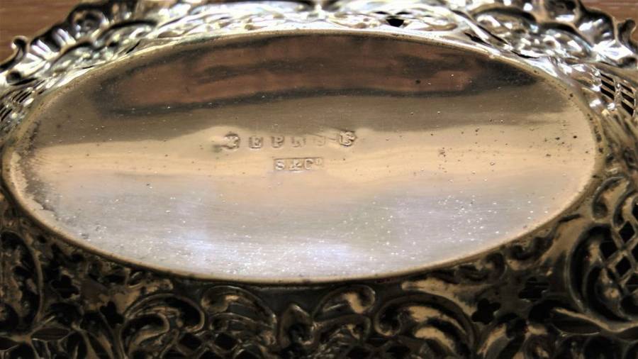 5 Victorian Nickel Silver Nut, Bon Bon Dishes, EPNS S&Co Arthur Elwell Spurrier & Co England, EUC
