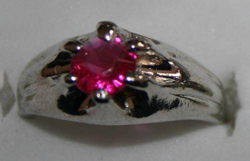 **CrAzY Auction!!** 18k White Gold Plated & Acrylic Ring (LR302)