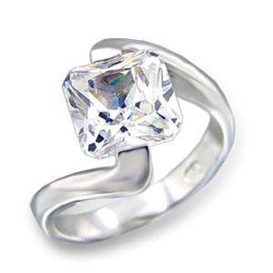 (Size 7) Non Tarnishing Rhodium Plated Fashion Ring with Cubic Zirconia Stone/s