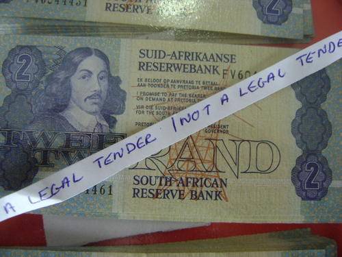 r2 banknotes 40 notes . Consequetive numbers  crisp from 461-500 g de kock