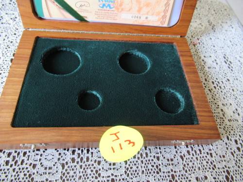 Unique and beautiful coin holder box