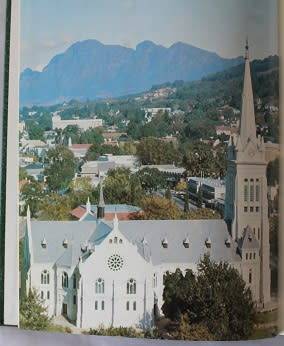 Eeufees by die Toringkerk 1875-1975 uitgegee deur die Kerkraad. Noorder-Paarl