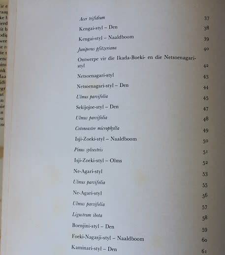 Die Suid-Afrikaanse Bonsai-Boek deur Doug Hall en Don Black