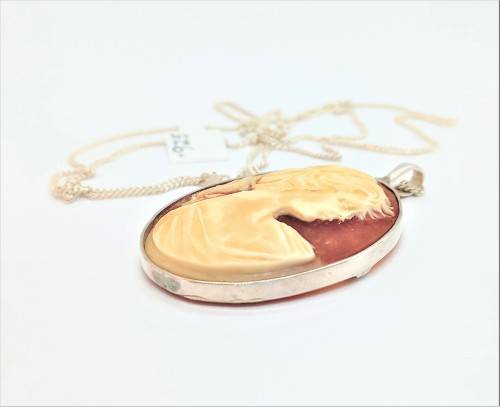 Sterling Silver Cameo Pendant with Sterling Silver Chain