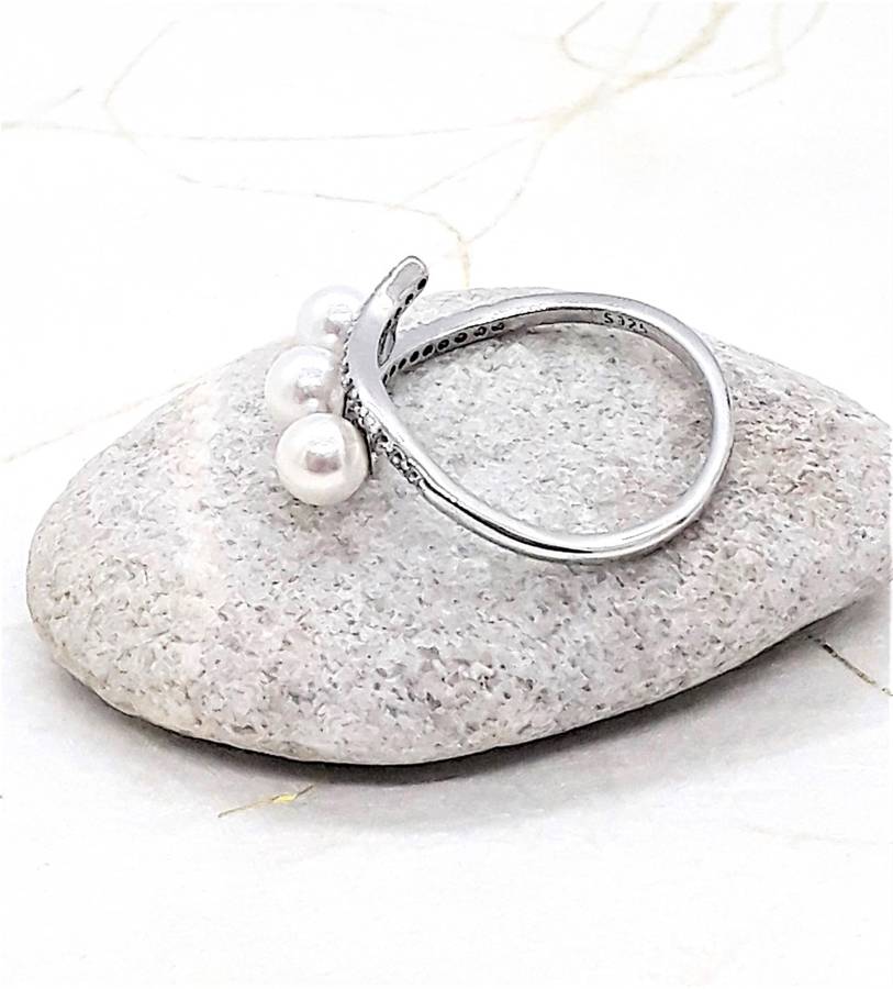Freshwater Pearls and Zirconia Sterling Silver Ring