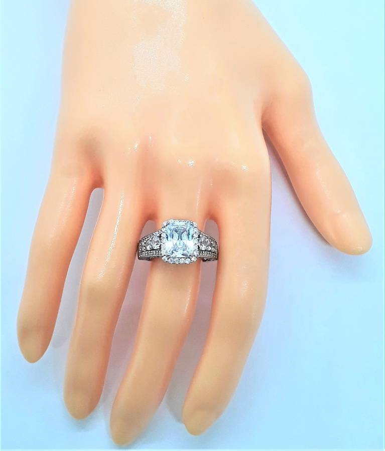 Cubic Zirconia Dress / Engagement type Sterling Silver Ring - 5.6g
