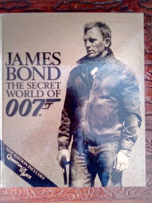 COLLECTORS! Rare James Bond books