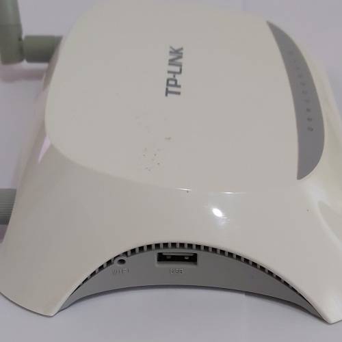 WIRELESS N ROUTER TP-LINK 300 (FREE SHIPPING!)