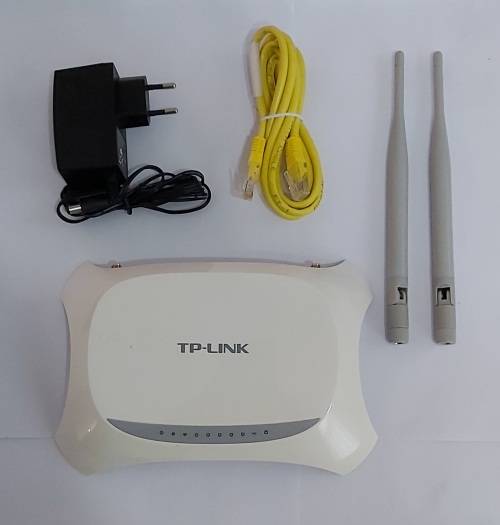 WIRELESS N ROUTER TP-LINK 300 (FREE SHIPPING!)