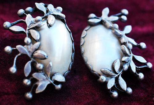 Silver mother of pearl clip-on earrings