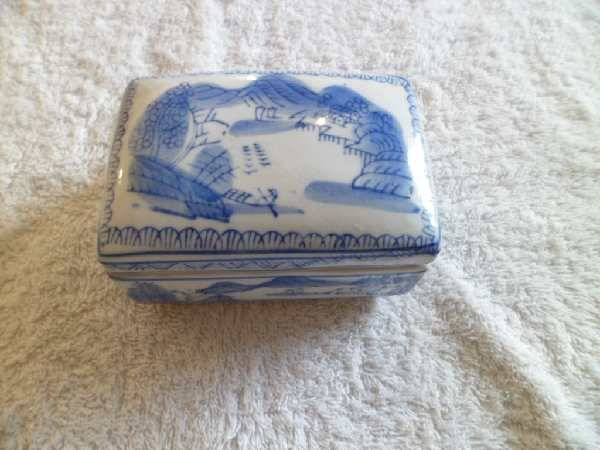Porcelain Trinket Box