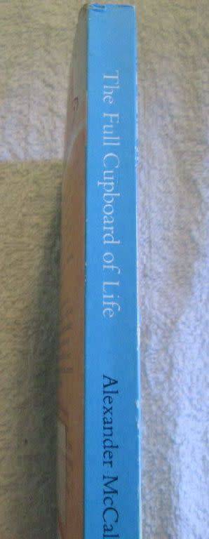The Full Cupboard of Life - Alexander McCall Smith