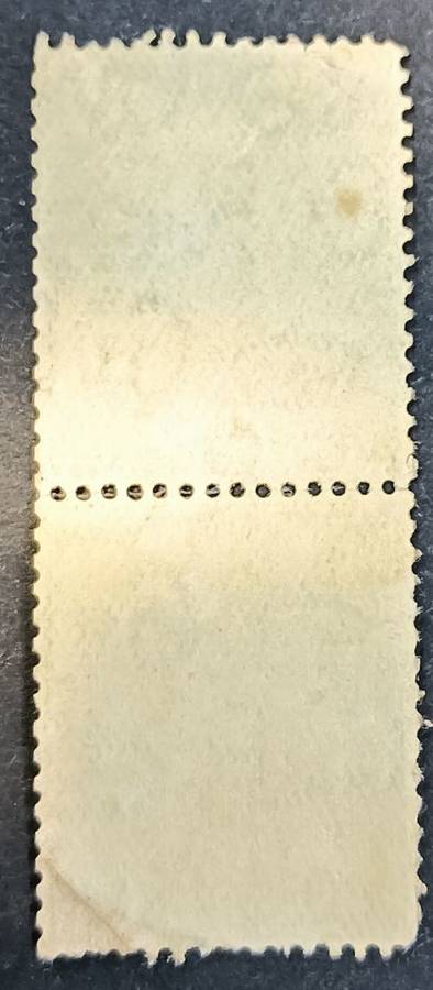 1911 -1912 King George V  1/2d pair 2 lines left of shield between dolphins