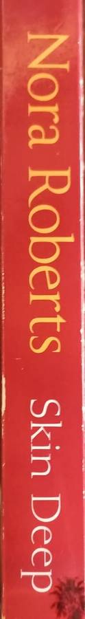 Skin Deep - Nora Roberts - Softcover - 331 Pages
