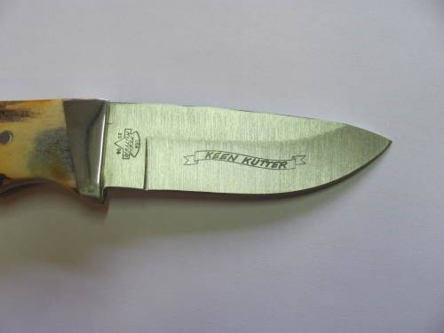 Fixed Blade Hunting Knife With Leather Sheath