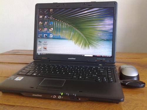 eMachines D620 laptop Computer 3gb DDR RAM 140gb HDD 1.60 Ghz DVD RW Fully Working EXCELLENT COND