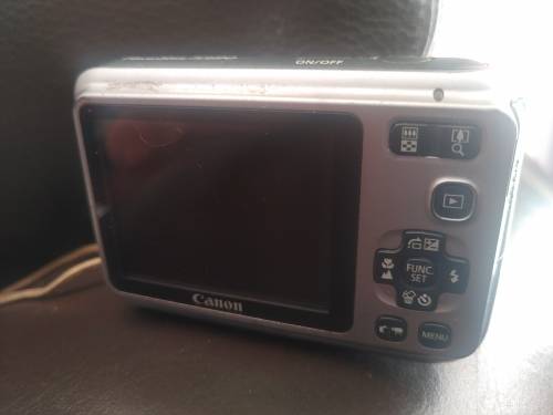 Cannon  Power shot A 490 Diagonal Camera bargain