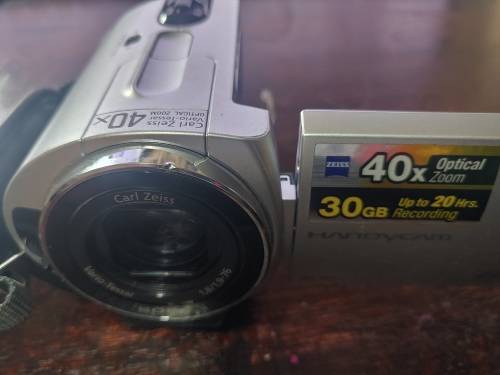 Sony DVD  camera nice condition not to br mist