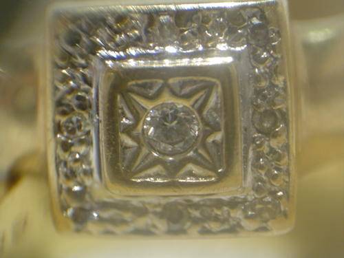 9 ct Gold Ring with Diamonds