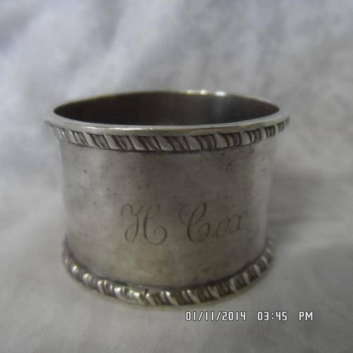HALLMARKED SILVER NAPKIN RING.