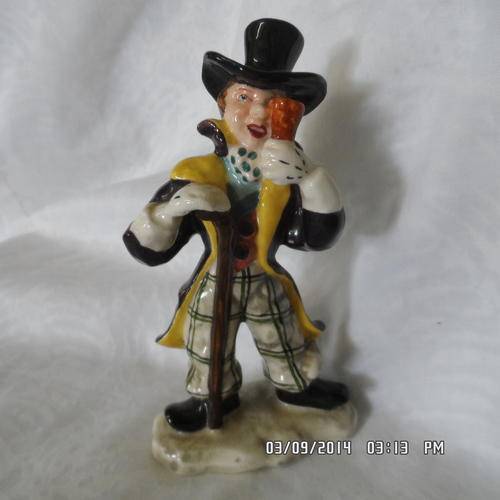 VINTAGE "GOLDSCHEIDER" FIGURINE