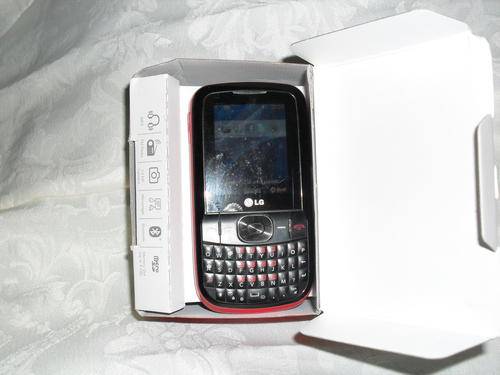 LG C100 Extreme Social Chatter