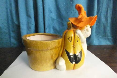 Ghost with Scary Pumpkin pot plant