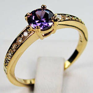 Amethyst lady's 10KT Yellow Gold Ring