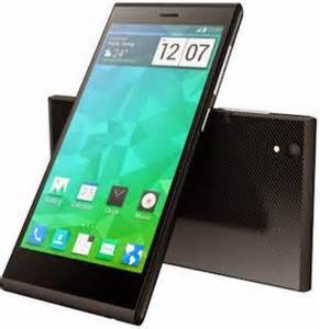ZTE SMART PHONE .BOXED.USED 2 WEEKS.ZTE FLIP COVER.5 INCH DISPLAY.8 MP CAMERA.IMMACULATE!