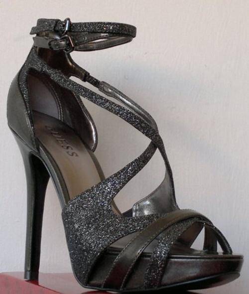 Guess Sandal Tonsan Size 6 Only