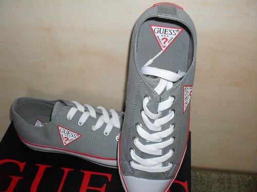 ***100% A U T H E N T I C *** Guess Sneakers Size 10
