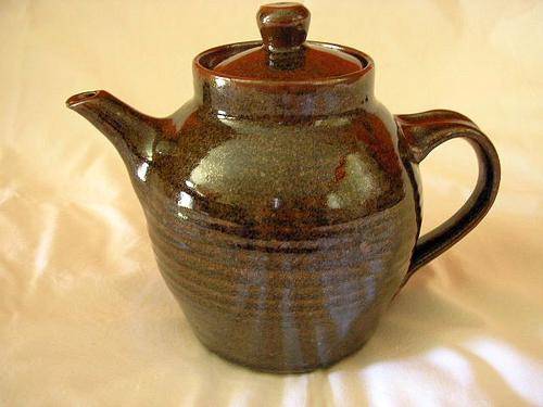 BIG METALLIC SPARKLING TEAPOT, 2 litre, unidentified mark!