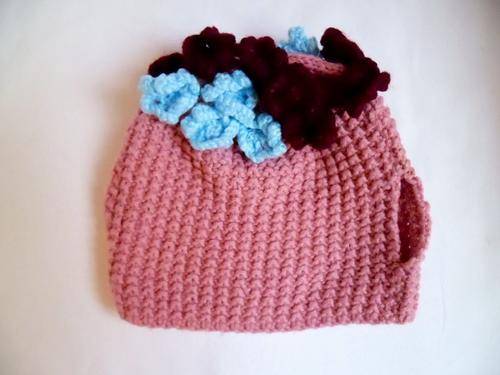 CUTE KNITTED OR CROCHETED TEA COSY POT COVER, REDUCED BY R15.00!