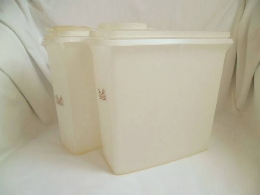 REDUCED FOR LEONORA5! TWO VINTAGE LARGE *TUPPERWARE* CEREALS CONTAINER, BOTH FOR ONE BID