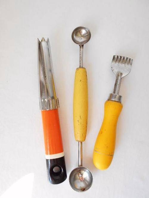 NOW REDUCED BY 50 %! THREE LOVELY VINTAGE WOODEN HANDLED KITCHEN TOOLS