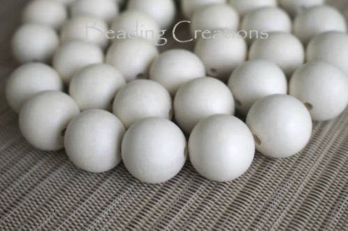 WOODEN BEADS - NATURAL - IVORY WHITE - ROUND - 25mm - 5 PCS