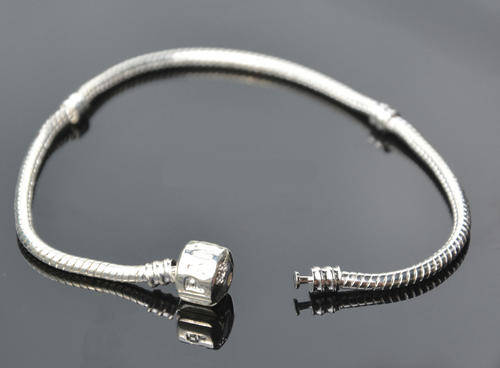 EUROPEAN STYLE - SILVER - SNAKE CHAIN - CHARM BRACELET WITH SAFETY CLASP - 20CM