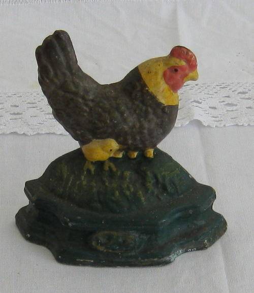 CAST IRON CHICKEN DOORSTOP / ORNAMENT