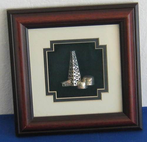 SILVER FRAMED PICTURE - MADE IN SAUDI ARABIA