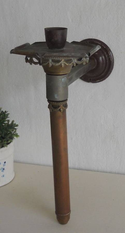 VINTAGE BRASS OIL LANTERN