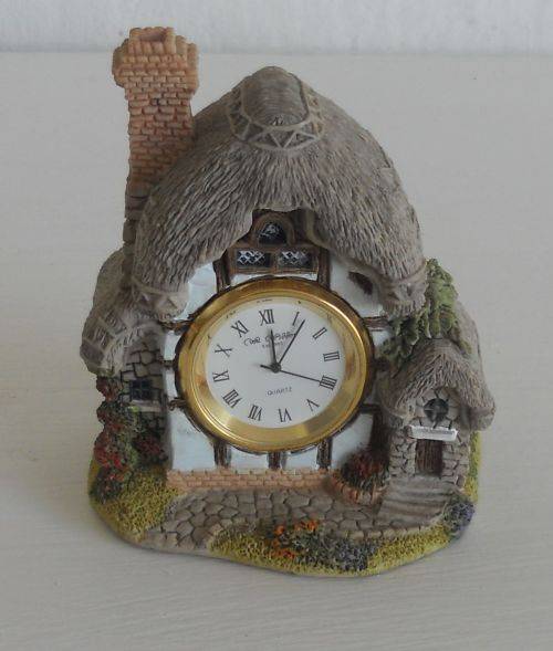 LILLIPUT LANE MINIATURE CLOCK HOUSE